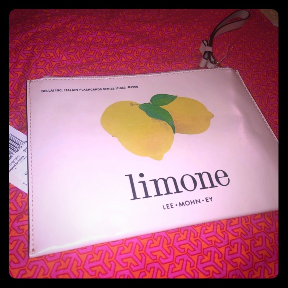 Kate spade medium Bella limone wristlet